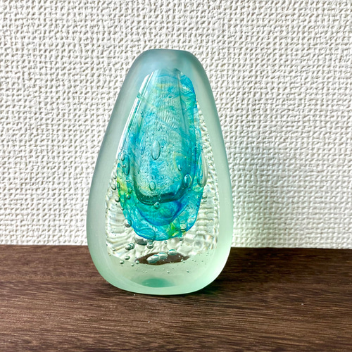 煌めく湖をすくいとったガラスの花器 一輪挿し・花瓶・花器 jewegla