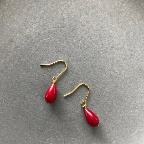 再販］しずく型赤珊瑚♚ピアス/ノンホールピアス ピアス（フック