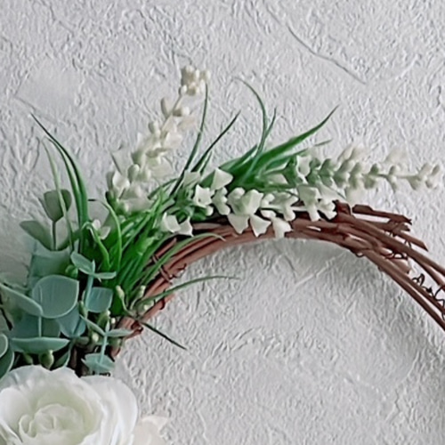 クレセントリース 白&グリーン 三日月 アーティフィシャルフラワー