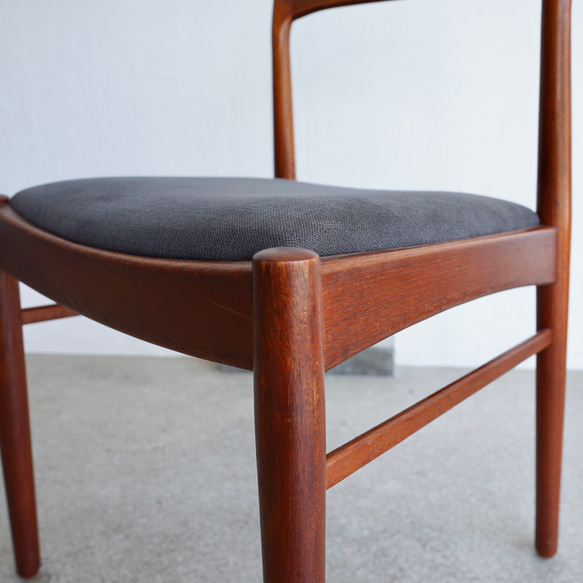 北欧 ビンテージ Henning Kjaernulf ヘニング・ケアヌルフ Model 26 dining chair Henning Kjaernulf ヘニング ケアヌルフ Model