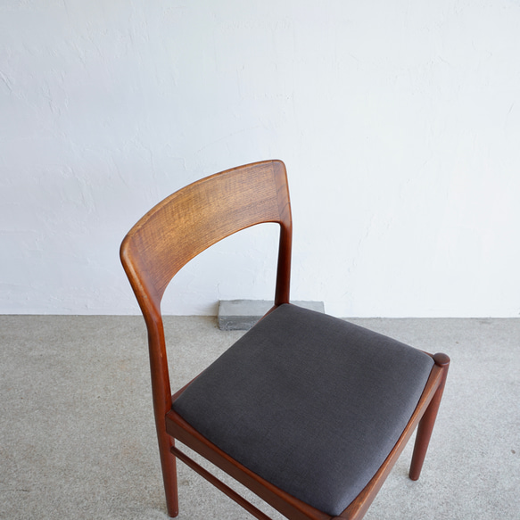 北欧 ビンテージ Henning Kjaernulf ヘニング・ケアヌルフ Model 26 dining chair Henning Kjaernulf ヘニング ケアヌルフ Model