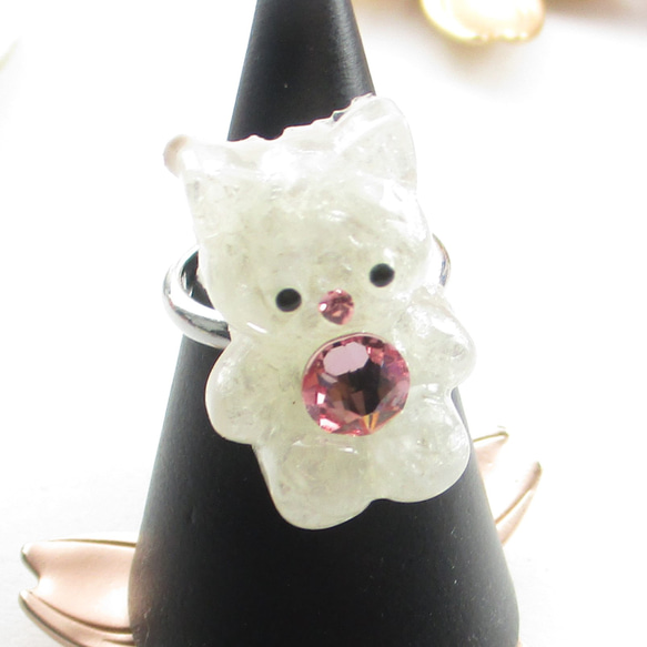 クォーツの白猫のひろゆきさんは、真夏であっても涼しくひんやりとしていたい♪(創作リング)SR885 1枚目の画像