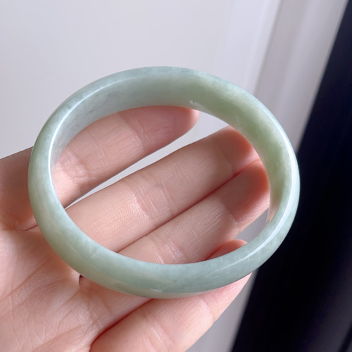 100％天然 加工なし 岫玉 油翠 和田玉 翡翠 バングル 腕輪 天然石 54