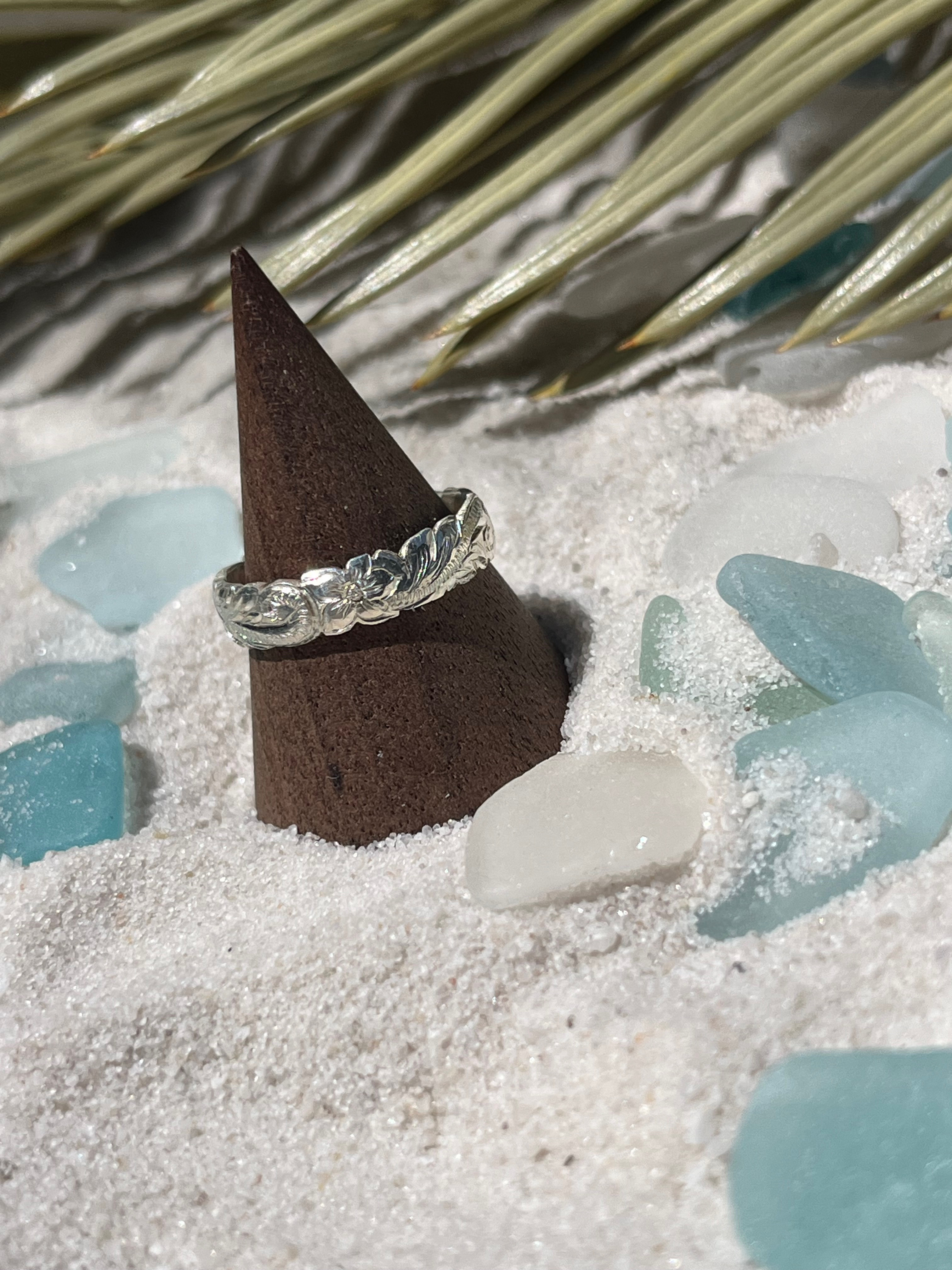 ハワイアンジュエリー　シルバーリング　silver925  幅5ミリ　カットアウト有りデザイン