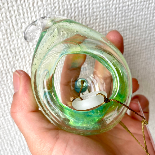 ガラス琉璃製 クジラのオブジェ 青と緑のグラデーション 約15cm アウトレット✴︎ガラスのくじら風鈴 green×blue 風鈴 jewegla