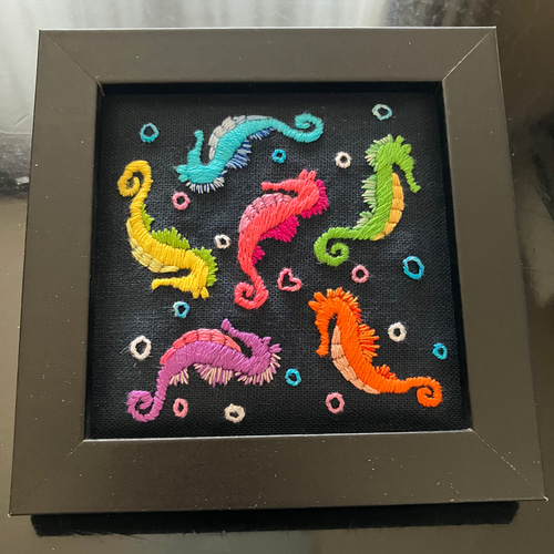 刺繍フレーム タツノオトシゴ 壁掛け 壁飾り インテリア 雑貨 その他