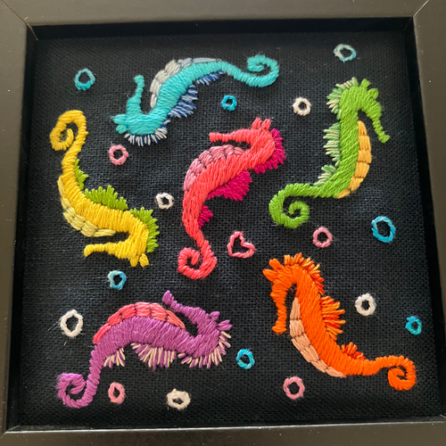 刺繍フレーム タツノオトシゴ 壁掛け 壁飾り インテリア 雑貨 その他