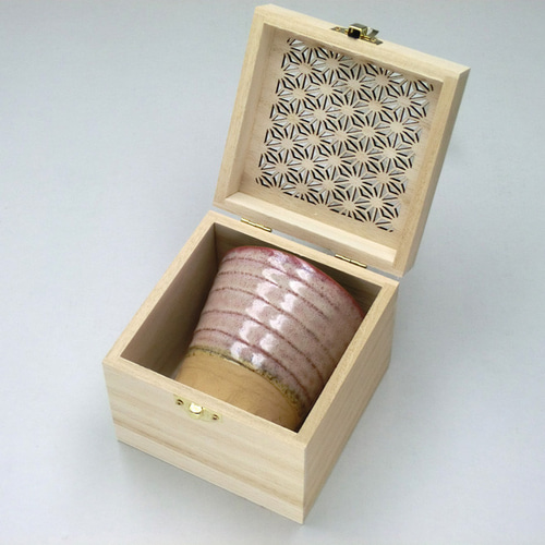 MIN-1081CA 美濃窯変 カップ赤 木箱入【日本製 美濃焼】（陶器 磁器