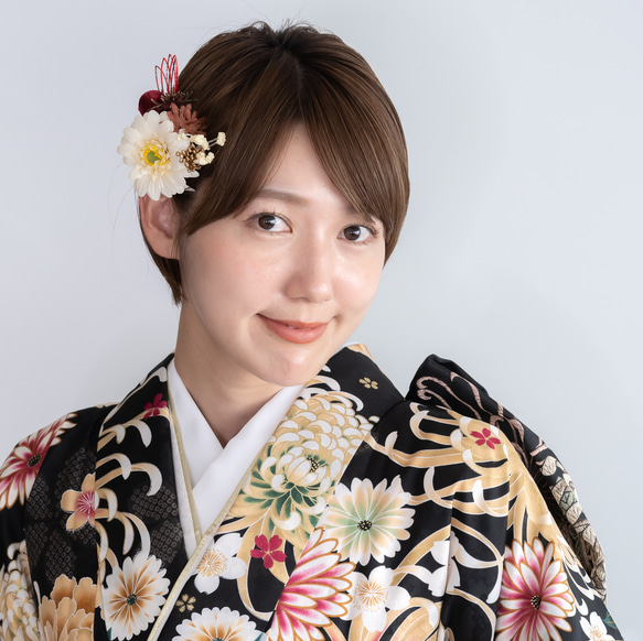 ブラック/ネイビー/ホワイトの成人式振袖髪飾りB】ドライフラワー風
