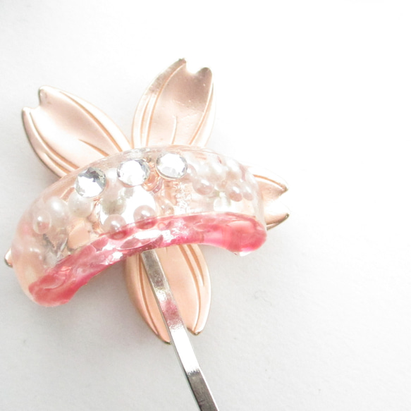 淡い気持ちとクォーツと僕は、それぞれの夢があるのだから相互に高めたいと思う。<ポニーフック>PF023 1枚目の画像