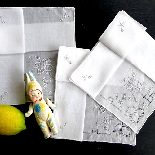 フランス アンティーク 花の刺繍 ハンカチ 創作品 素材 リメイク