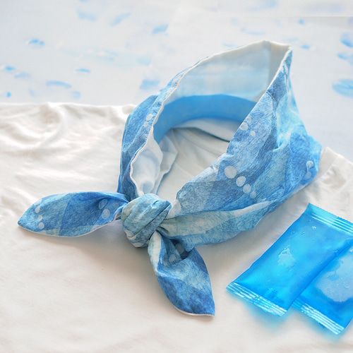 ネッククーラーカバー❣️ハンドメイド ネッククーラーカバー+保冷剤