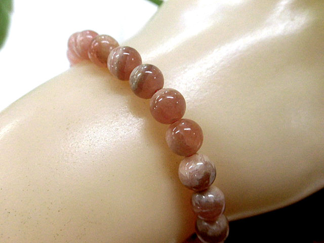 天然石 インカローズ6.3mm～6.7mm玉ブレスレット 内周16.5cm　　240101671