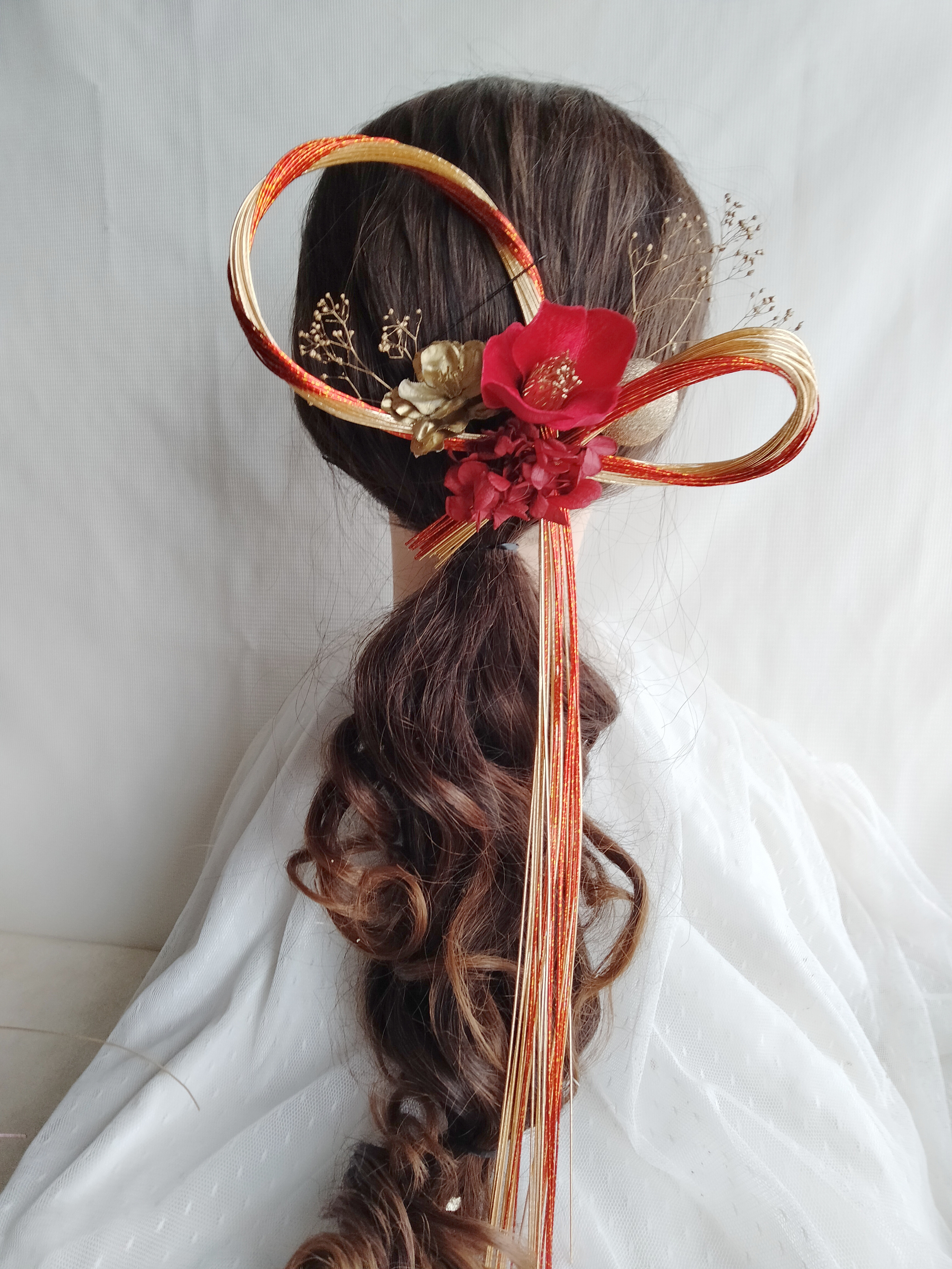 水引きリースリボン　水引きアレンジ　水引き髪飾り　赤椿　ツバキの髪飾り　成人式髪飾り　結婚式髪飾り　卒業式髪飾り　成人式