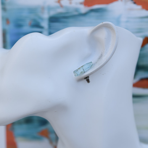 027 Heat Collection】 コークボトル アクアマリン 鉱物原石 ピアス