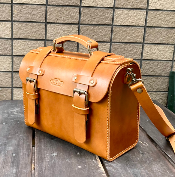 ヌメ革 ショルダーバッグ キャメル 手縫い ☆送料無料 ショルダー