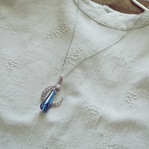 ネックレス レディース ハンドメイド 月の雫 ドイツ製 ロングドロップ
