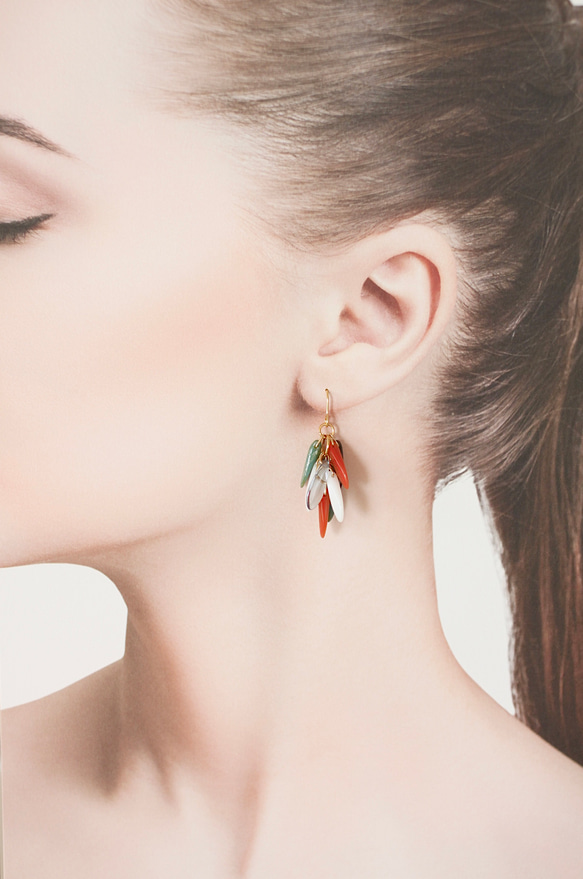 【No.238】珊瑚の散歩　サージカルステンレス使用　イヤリングにも対応　ピアス　チェコビーズ　夏 1枚目の画像