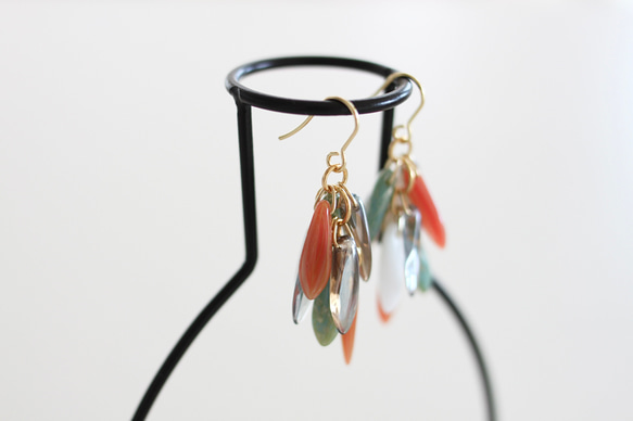 【No.238】珊瑚の散歩　サージカルステンレス使用　イヤリングにも対応　ピアス　チェコビーズ　夏 3枚目の画像