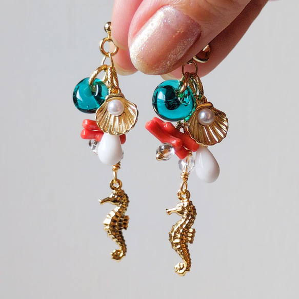 夏☻タツノオトシゴのゆらゆらピアス タツノオトシゴ☆ピアス