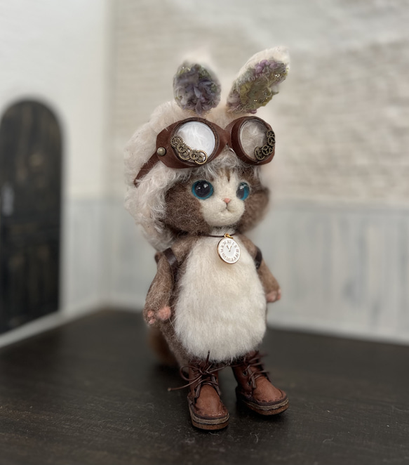 うさ耳帽子のごーぐるにゃんこ ぬいぐるみ　羊毛フェルト 4枚目の画像