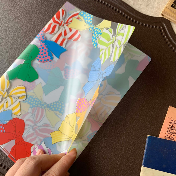 AN070-0126　A5クリアファイル「リボン」 4枚目の画像