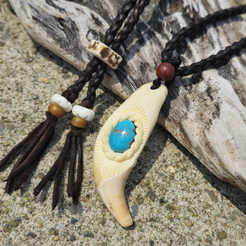 値下げ handmade ラリマー 牙 ロング ネックレス 値下げ handmade ラリマー 牙 ロング ネックレス