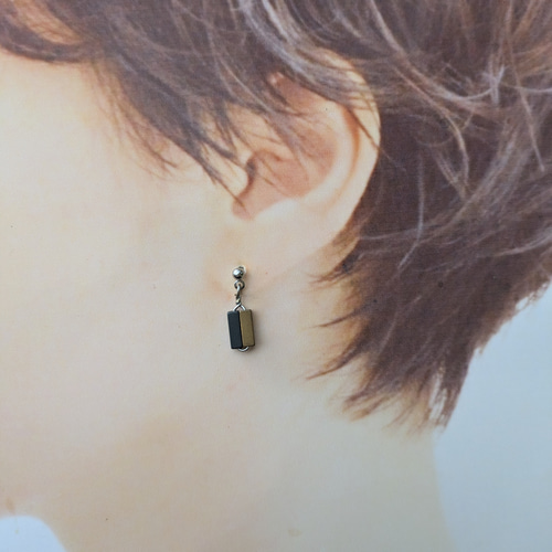YSL ロゴ型メタルピアス【即日発送】 YSL ロゴ型メタルピアス【即日発送】 レディース