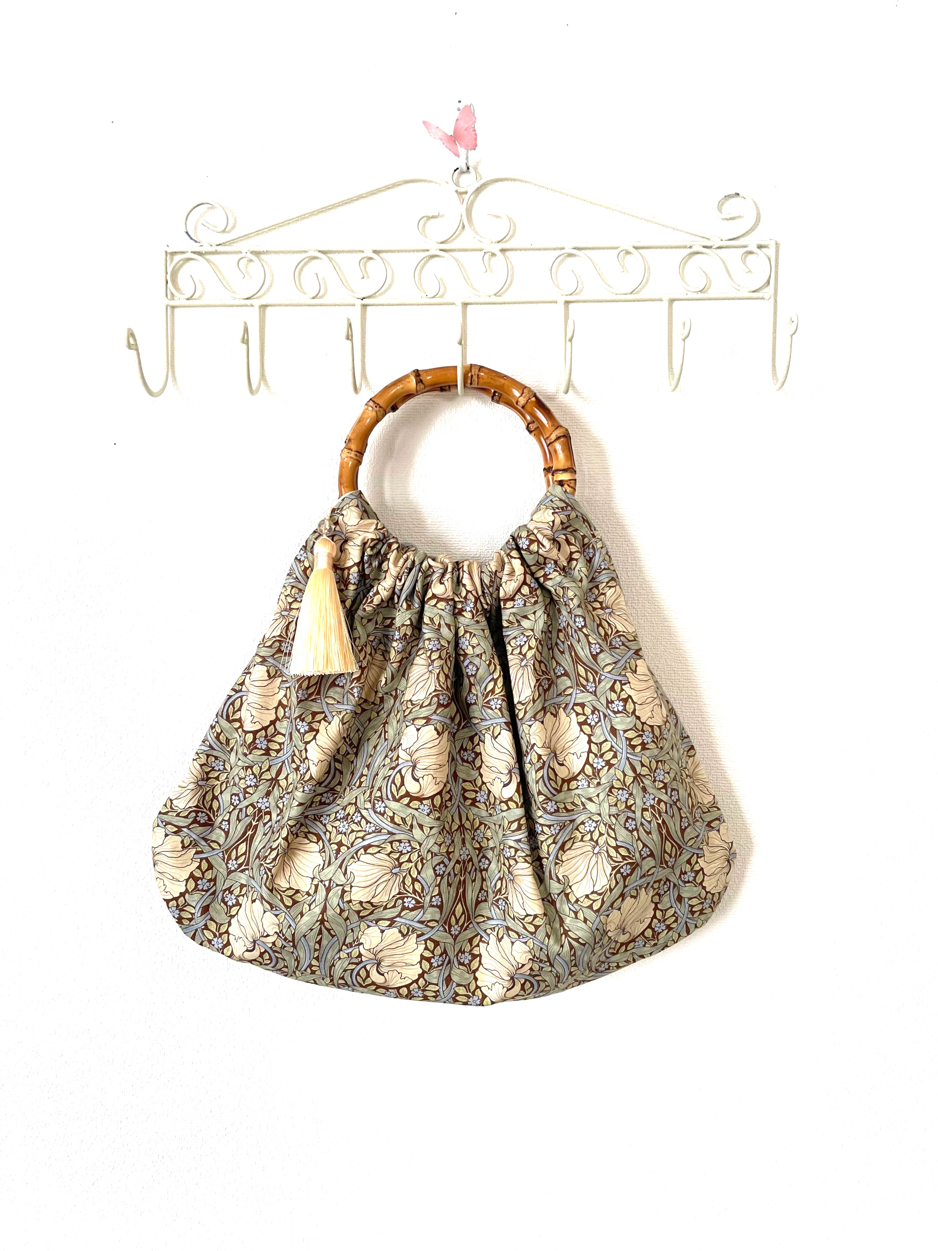 ウィリアムモリス《ピンパネル＊ブラウン》タッセル付き 竹ハンドルバッグ《受注制作》