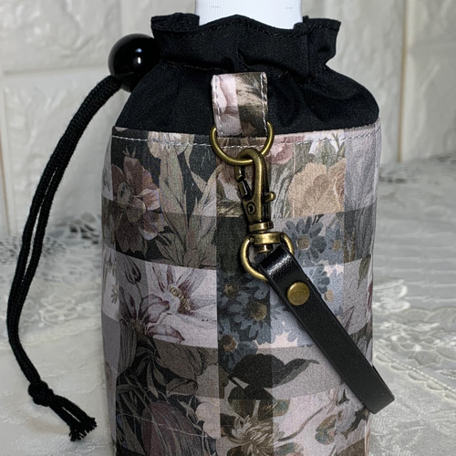 ペットボトルカバーミニ　リバティアーカイブギンガム/ブラック　ハンドメイド ペットボトルカバーミニ リバティアーカイブギンガム/ブラック