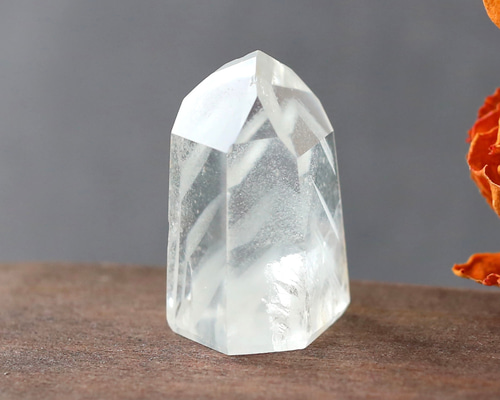 幻影水晶（ファントムクリスタル） レインボー入りファントムクォーツポイント 幻影水晶 水晶 鉱物 天然石