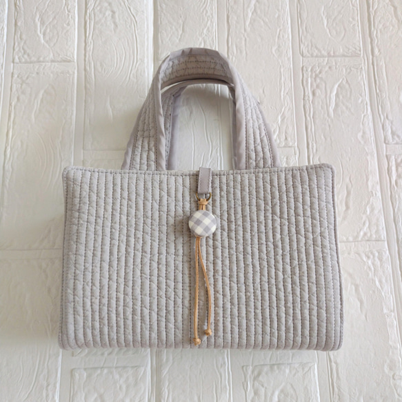 レビューブックカバー ヌビキルト グレー チェック 1枚目の画像