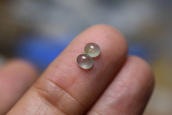 セール！G059ミャンマーAジェイド本翡翠 K18氷種薄い緑瓢箪リング