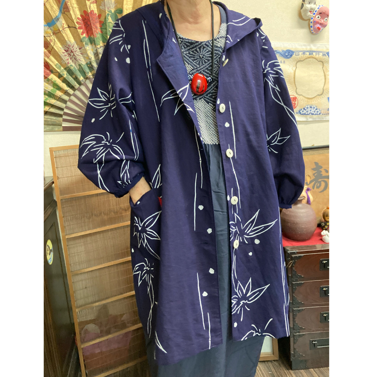 浴衣(濃い紺色)のフード付き前開きジャケット浴衣リメイク