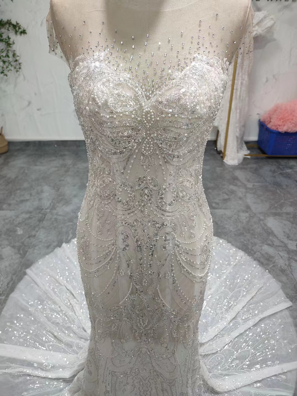 今すぐ買う、絶対後悔しない！マーメイドドレス　きらきらビジュー　エレガントなシルエット　チューブトップ　演奏会結婚式2次 