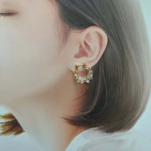 ファルファーレゴールド＊イヤリングorピアス(クリア・オーロラ 