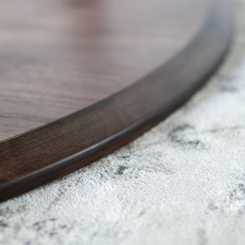 ウォルナット材の3本足ラウンドダイニング［3サイズ 70cm 80cm 90cm