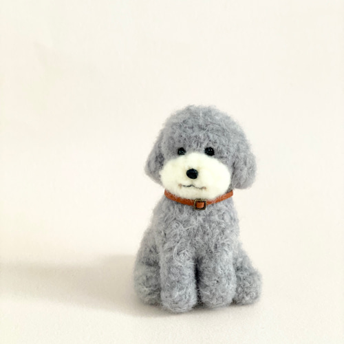 羊毛フェルト＊fluffy teddy【グレー】 いつでもいっしょ♪ ふわふわ羊毛フェルトの小さなグレー