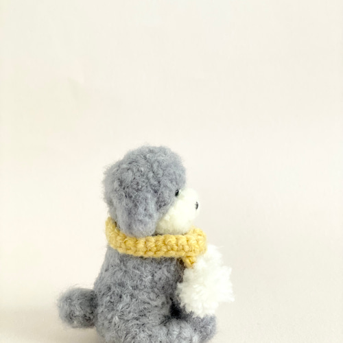 羊毛フェルト＊fluffy teddy【グレー】 いつでもいっしょ♪ ふわふわ羊毛フェルトの小さなシルバー