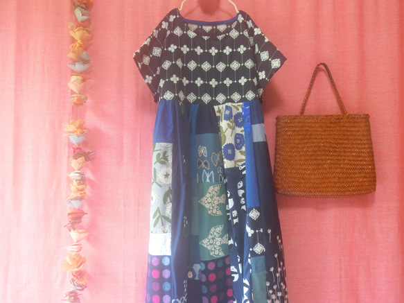 ミナペルホネン】刺繍パッチワーク ゆるふわワンピース navy