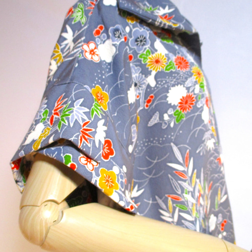 和の布創作服> 丹後ちりめんのマニッシュなブラウス 絹 着物 和の布創作服> 丹後ちりめんのマニッシュなブラウス 絹 着物