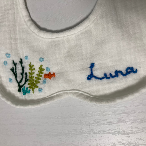 名入り 手刺繍 スタイ ［魚］ スタイ・よだれかけ AriAri20 通販