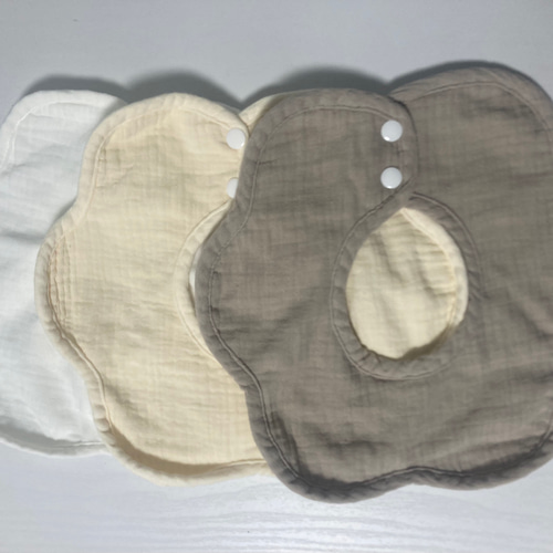 名入り 手刺繍 スタイ ［魚］ スタイ・よだれかけ AriAri20 通販