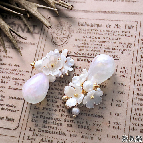 新品　Timeless Pearly ピアス　チャーム　パール 新品 Timeless Pearly ピアス チャーム パール