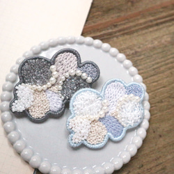 雲/くも】刺繍ブローチ 【cloud】 ブローチ katea.（かてぃ） 通販