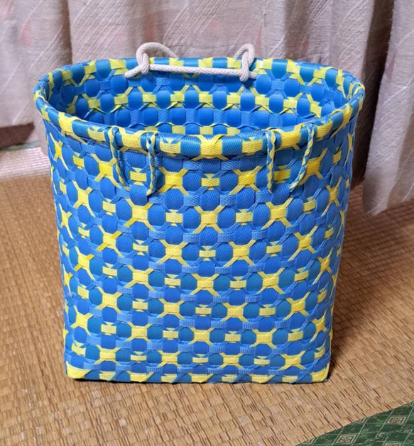PPバンドかご(ベルト通し付き はけご 中)収穫かご、プラカゴ 模様d-青