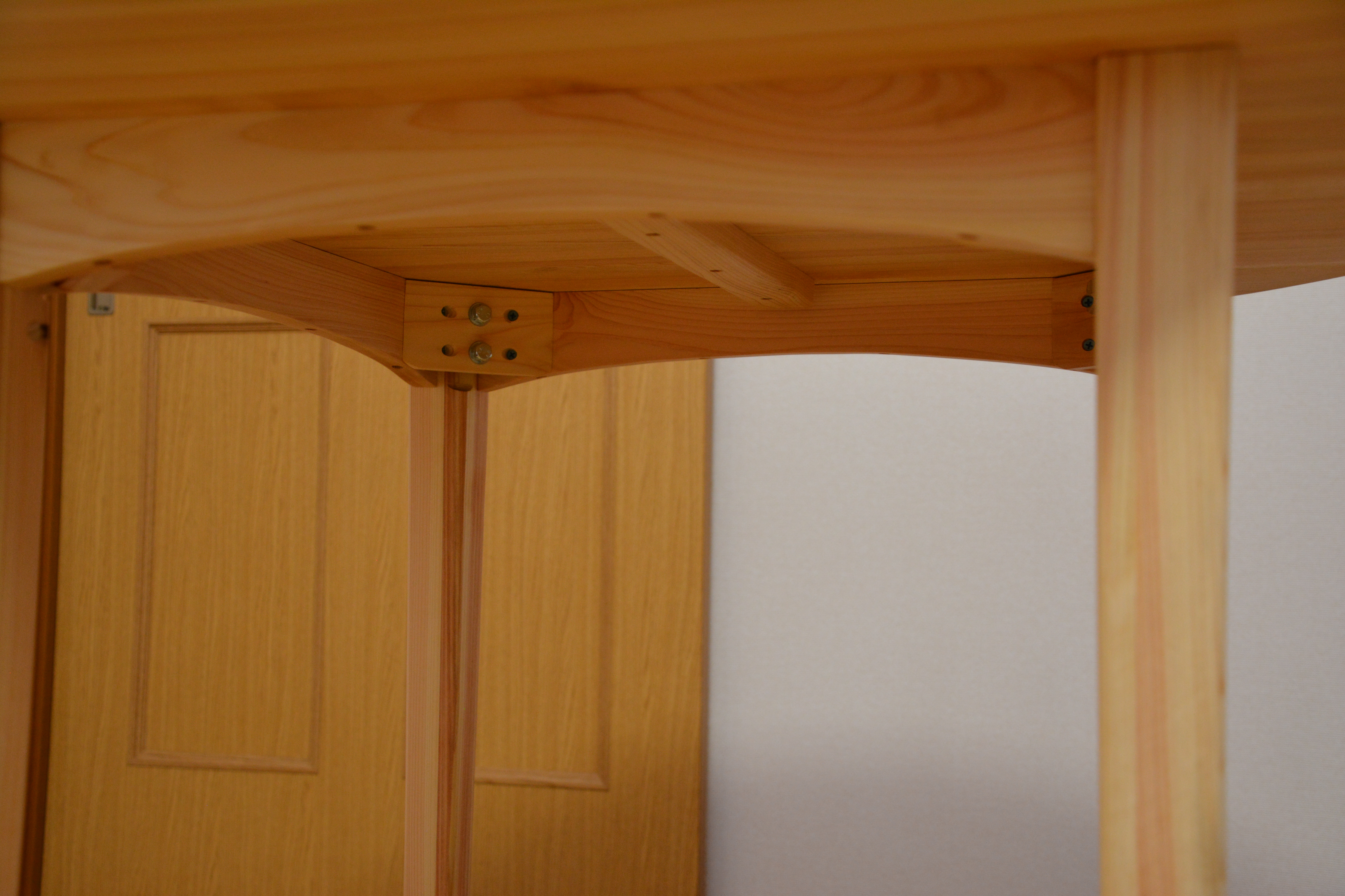 ダイニングテーブル　丸100cm  高さ72cm  サークル　無垢のヒノキ