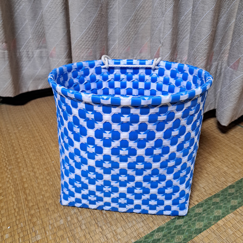 PPバンドかご(模様編み はけご 大)収穫かご、プラカゴ 模様b-青-白