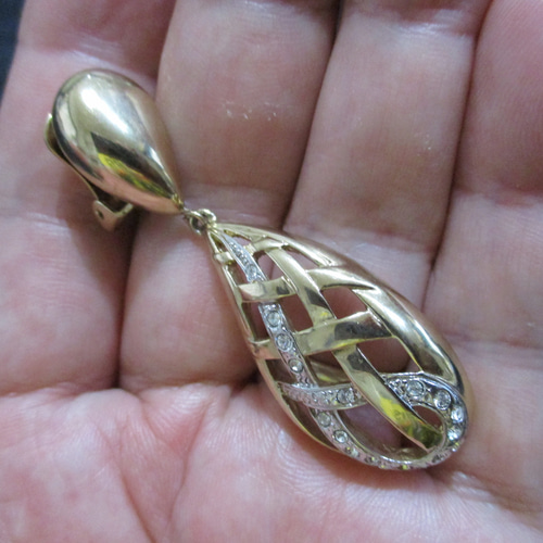 ☆昭和のハンドメイドアクセサリー！◇キラキライヤリング◇金具