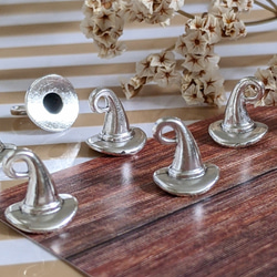 とんがり帽子 チャーム 8個 帽子 メタル シルバー パーツ 2枚目の画像